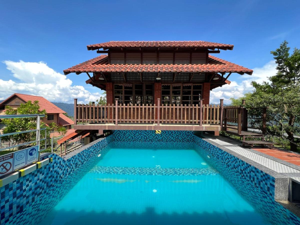 Red House The Garden Stay In Bukit Tinggi By Play Bentong Exterior foto
